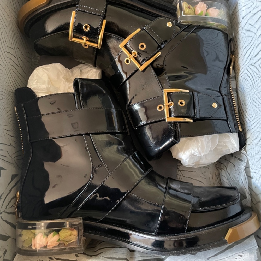 Alexander McQueen buckle boots booties with flower petal rosebud heels 38/8/7.5 - Picture 4 of 8